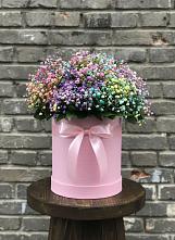 Цветочная композиция из Гипсофила и Розы в шляпной коробке в Барановское