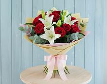 Букет цветов из:  Лилии и Розы в Барановское