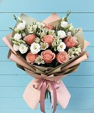 Букет цветов из:  Розы, Альстромерии и Лизиантусы в Барановское