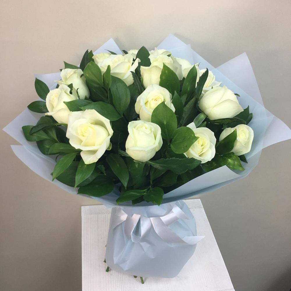 Букет 15 Белых роз Проуд в Барановское