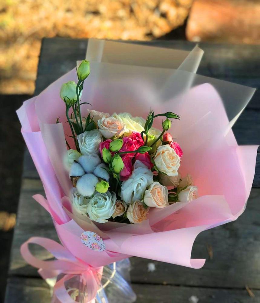 Букет цветов из: Розы и Лизиантусы в Барановское