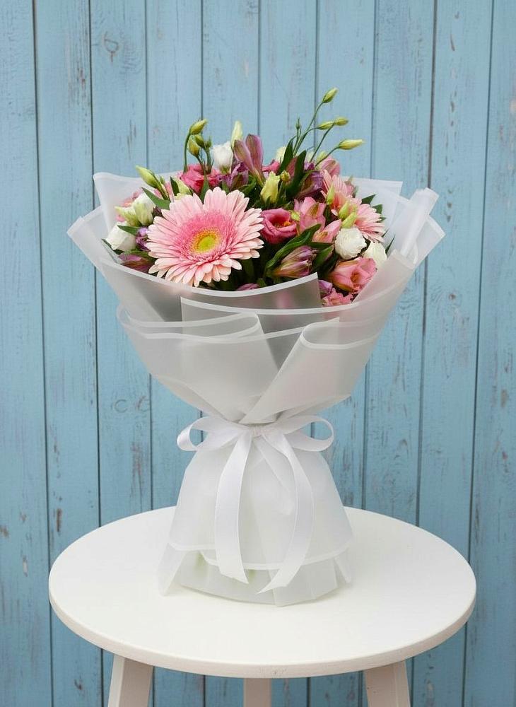 Букет цветов из: Герберы, Альстромерии и Лизиантусы в Барановское